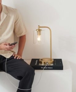 Elizabeth USB Table Lamp