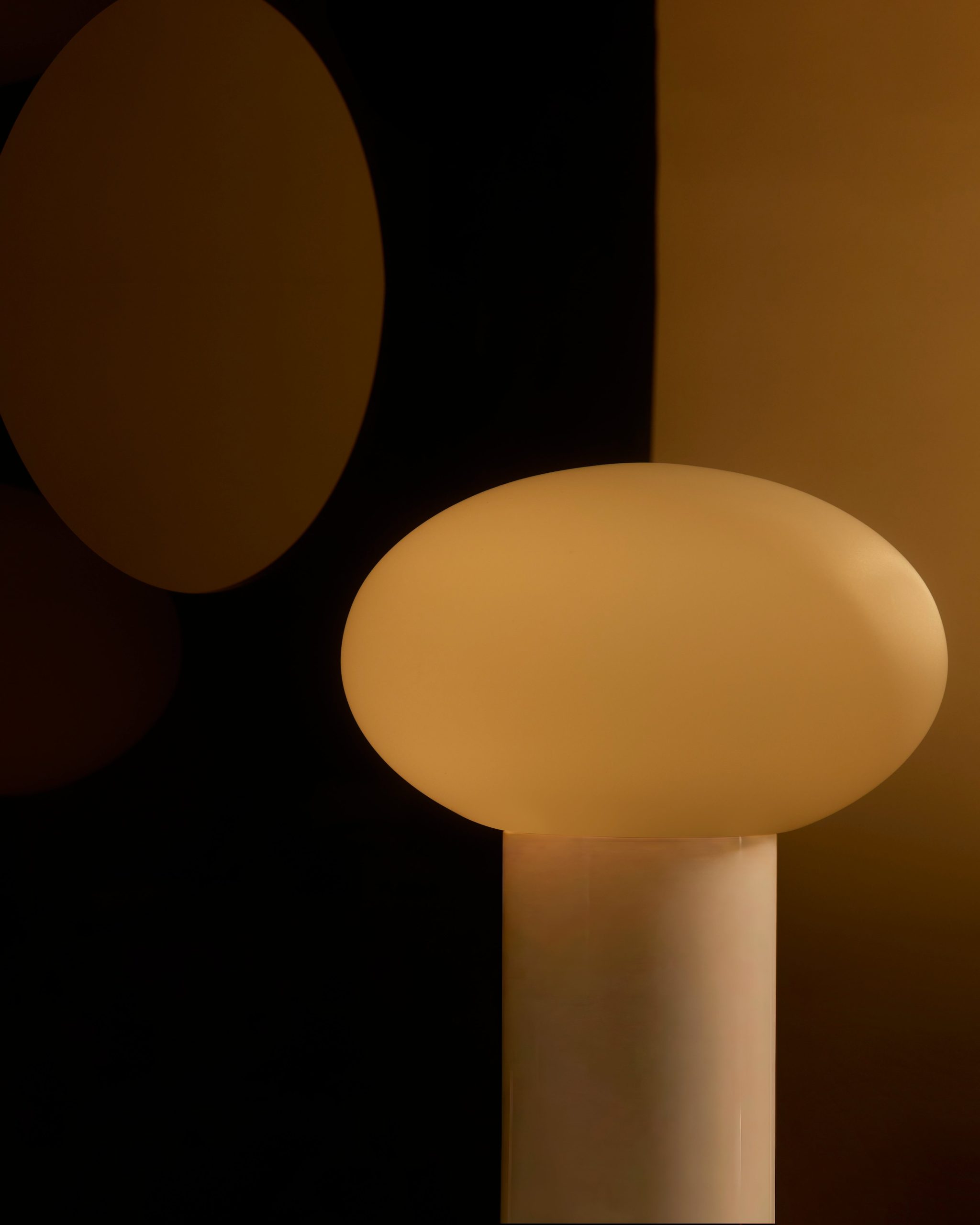 CopyofSUBCONSCIOUS_Lamp_8_49_Cream.jpg