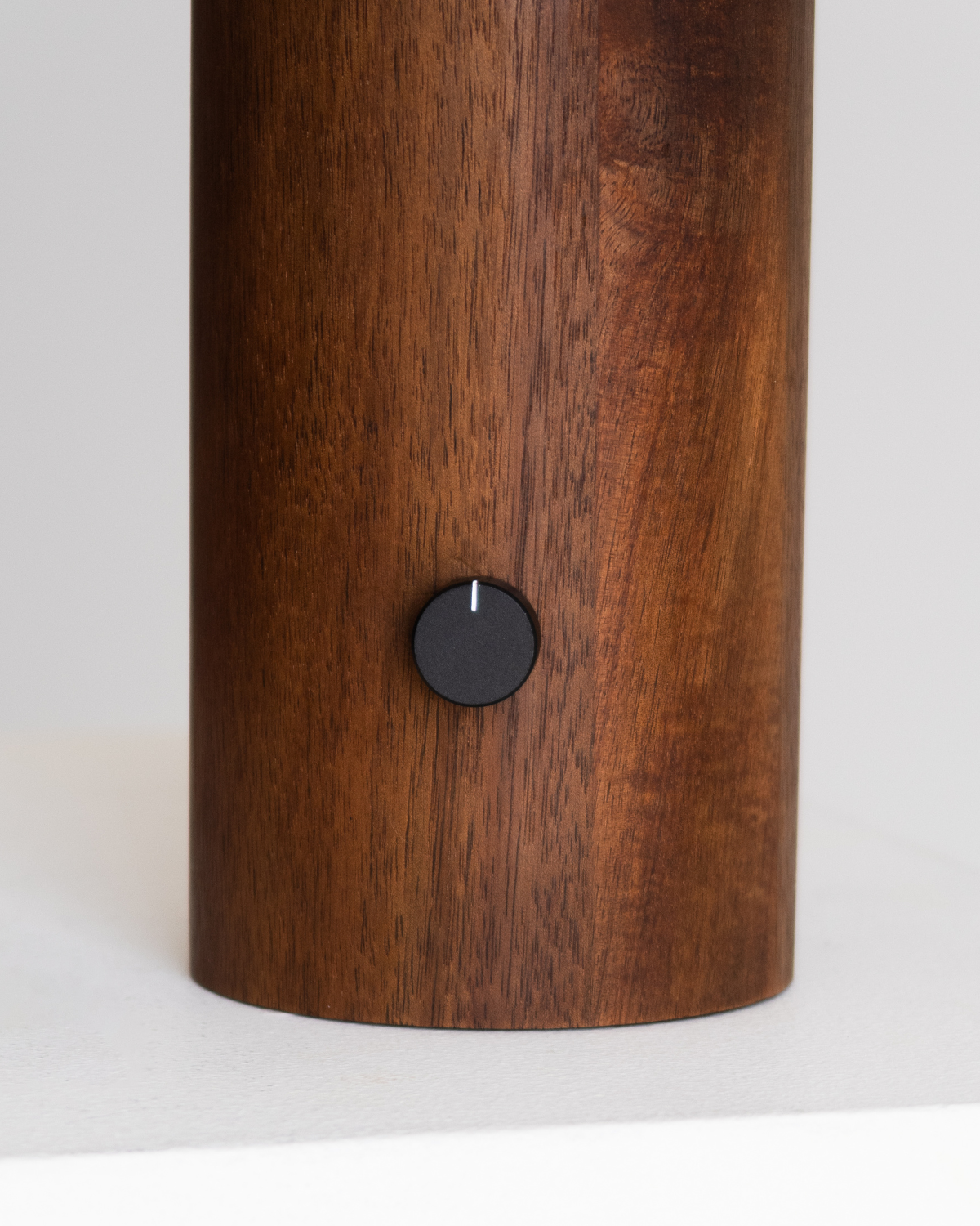 Wooden_Base_Oakley_Brightech_Table_Lamp.png